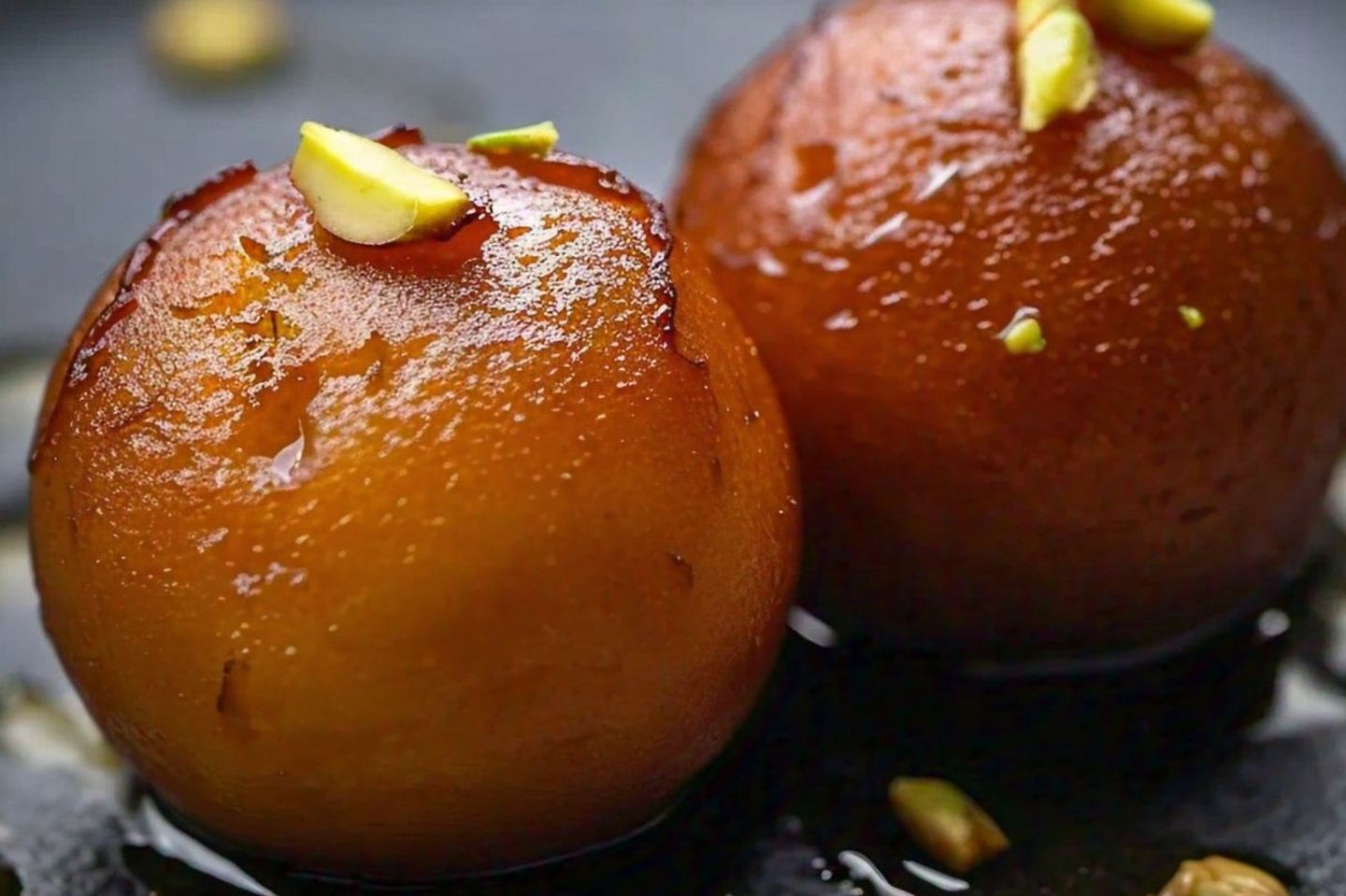 Gulab Jamun 2 Pcs/Sr5