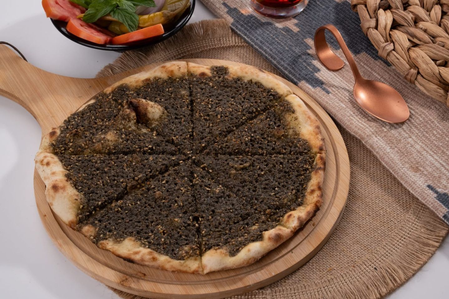 منؤشة الزعتر