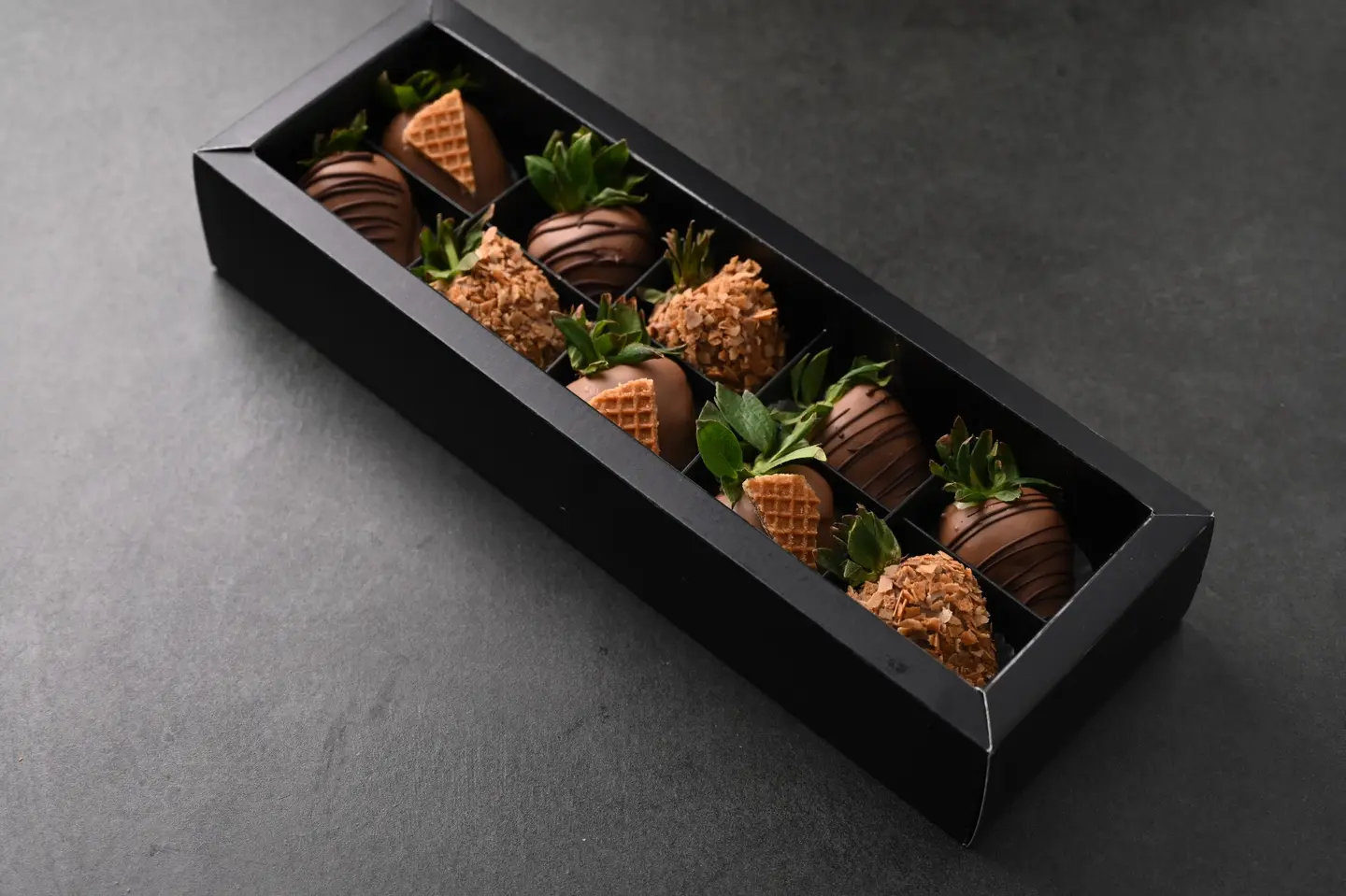 فراولة بالشوكولاتة - حجم وسط