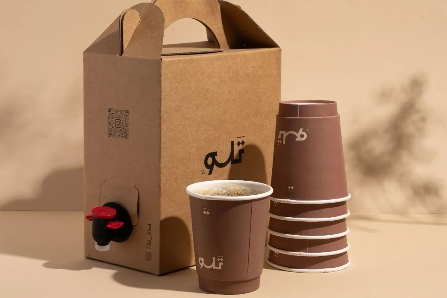 بوكس قهوة اليوم حار