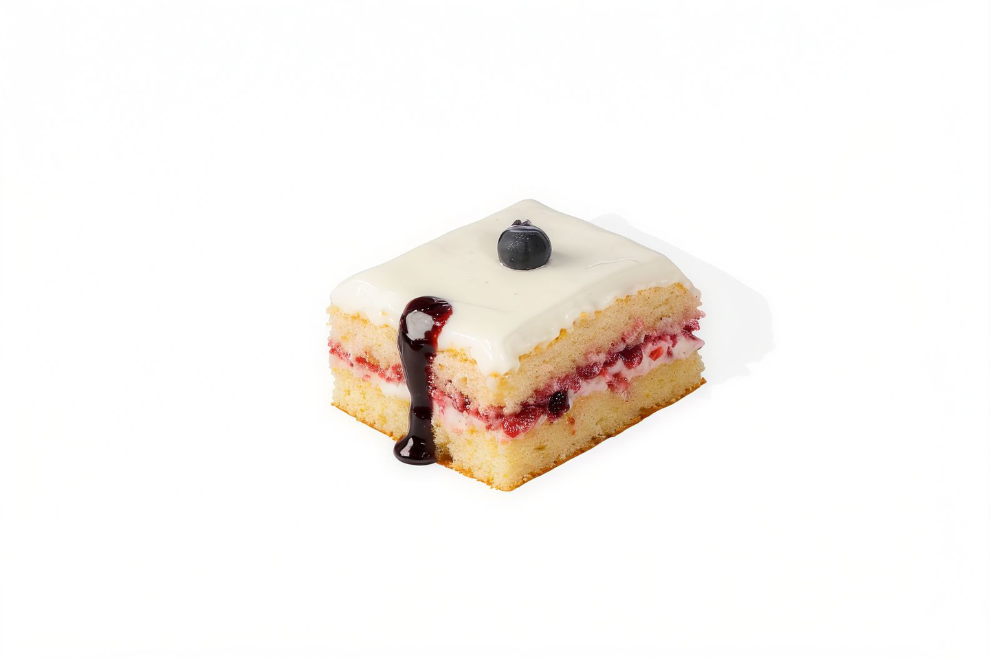 كريمي كيك بالتوت