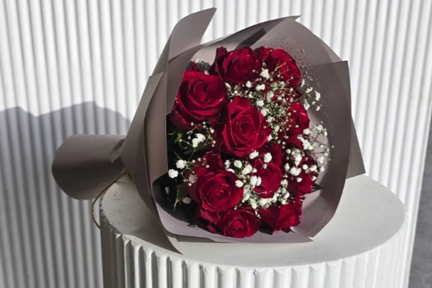 باقة أنيقة ورد احمر