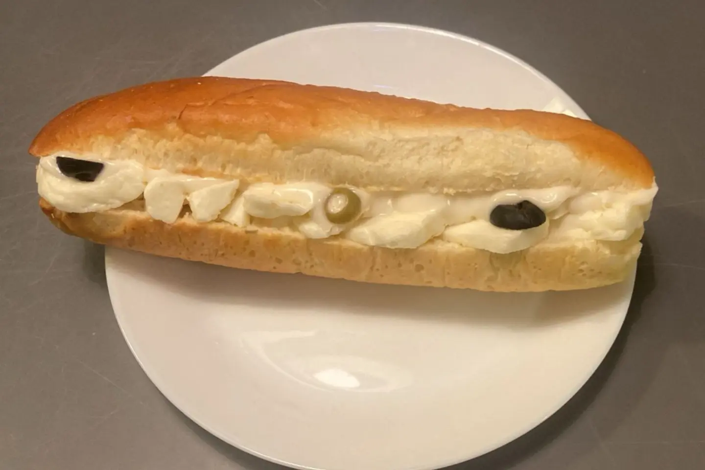 حلومي ساندوتش