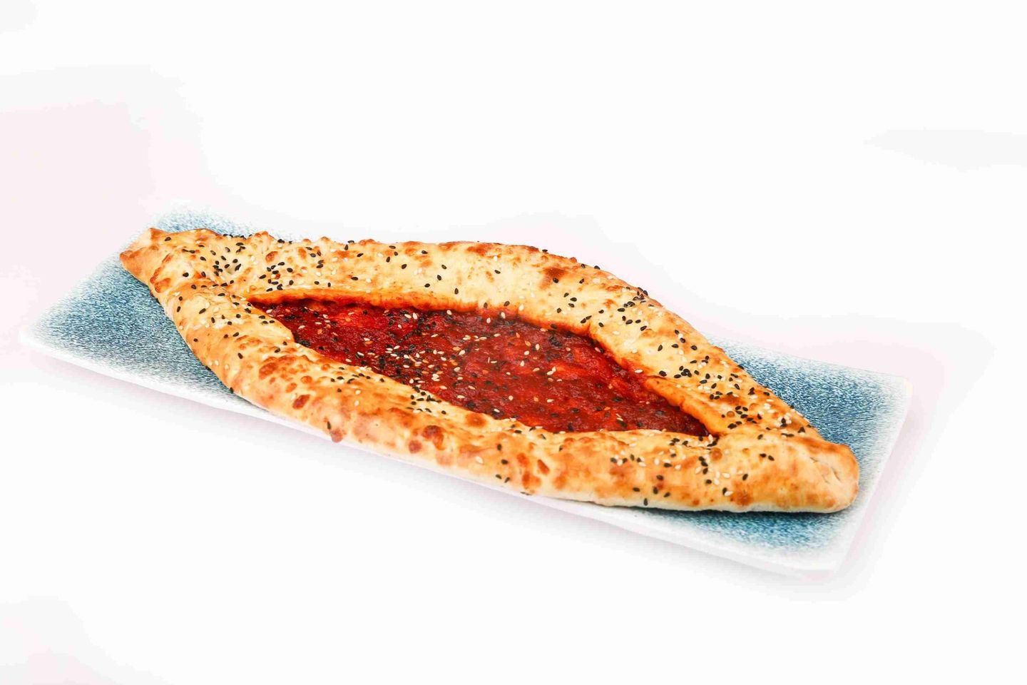 مناقيش محمرة