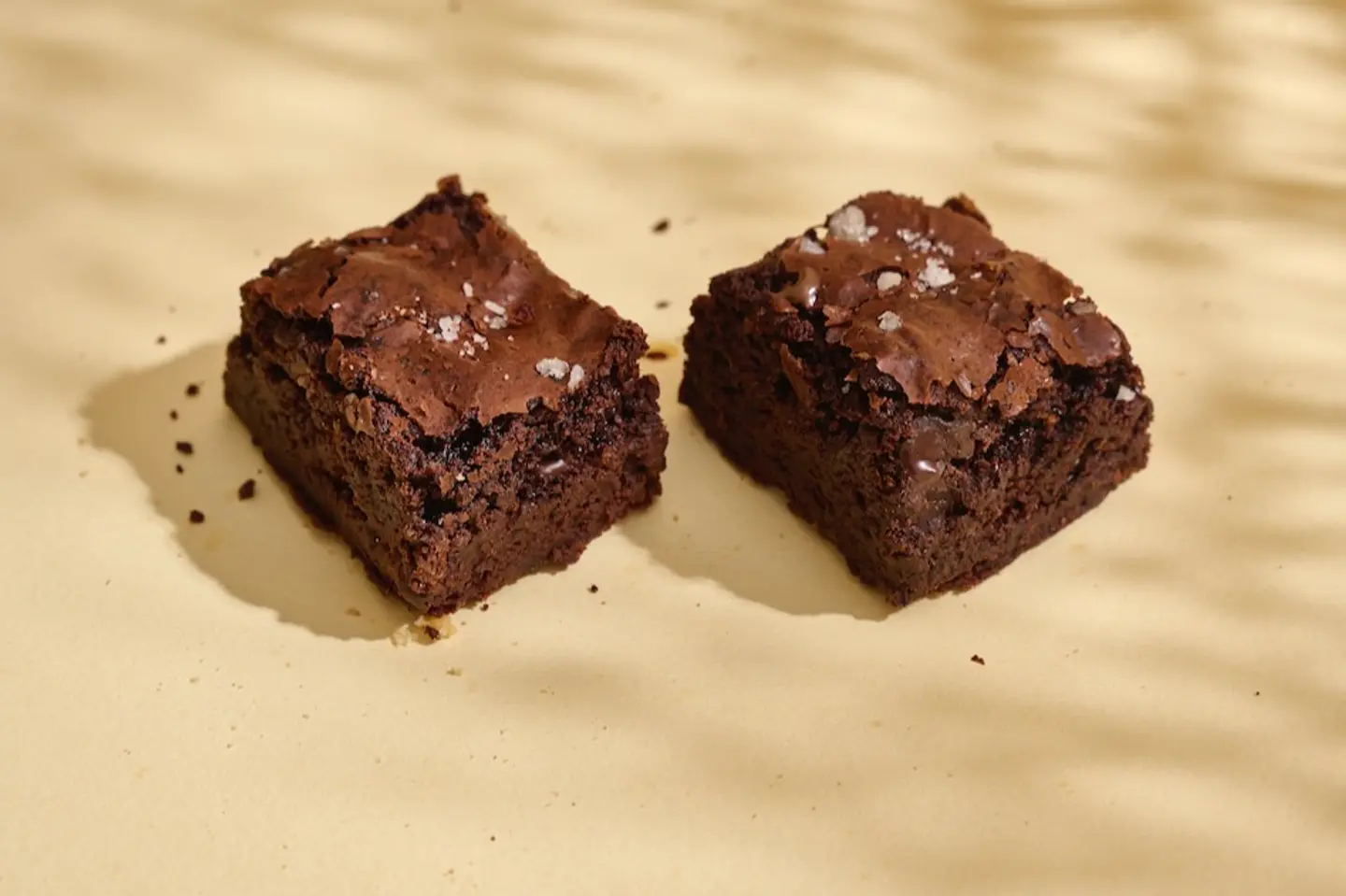 2 Peices Brownies Cho Coffee