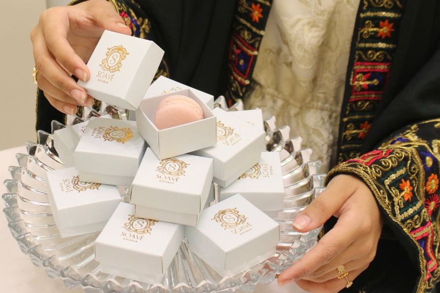 علبة ماكرون المناسبات