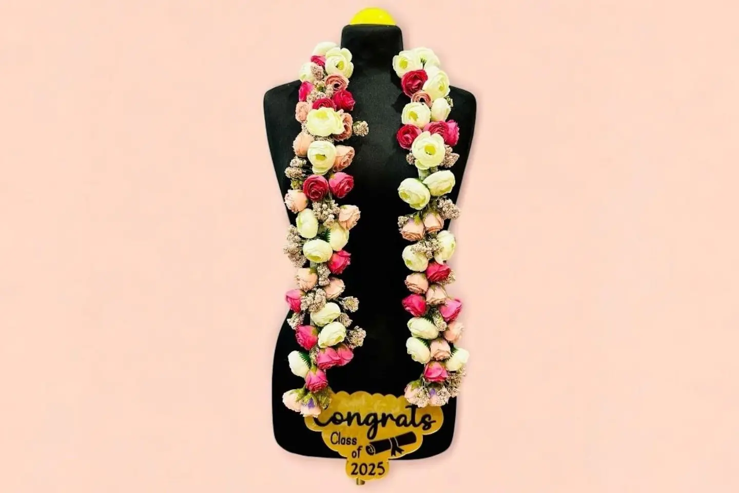 عقد ورد صناعي مميز