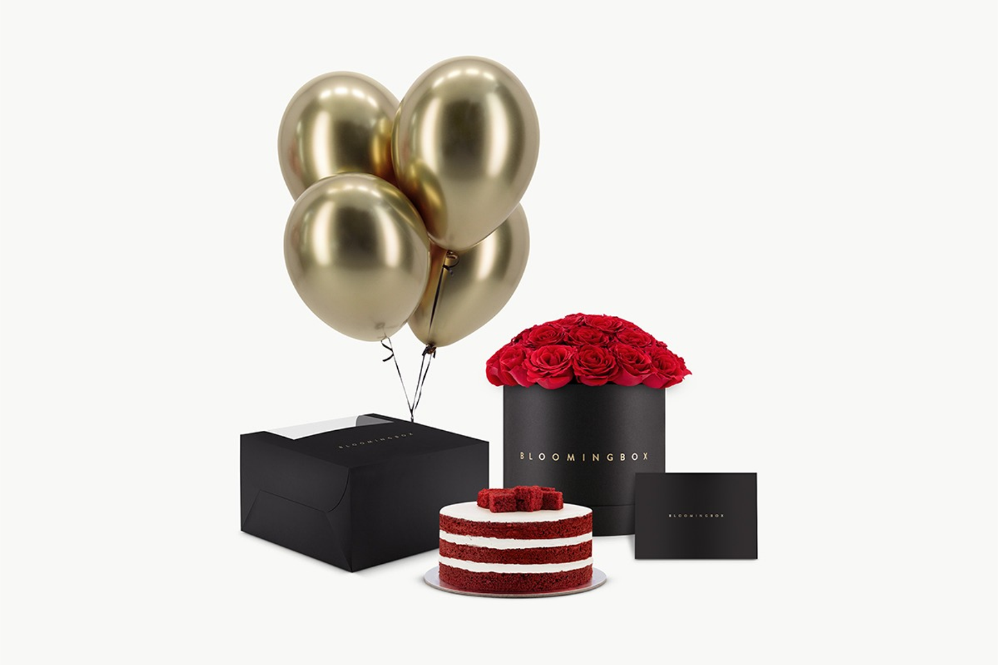 بوكس روز مع ريد فيلفيت كيك