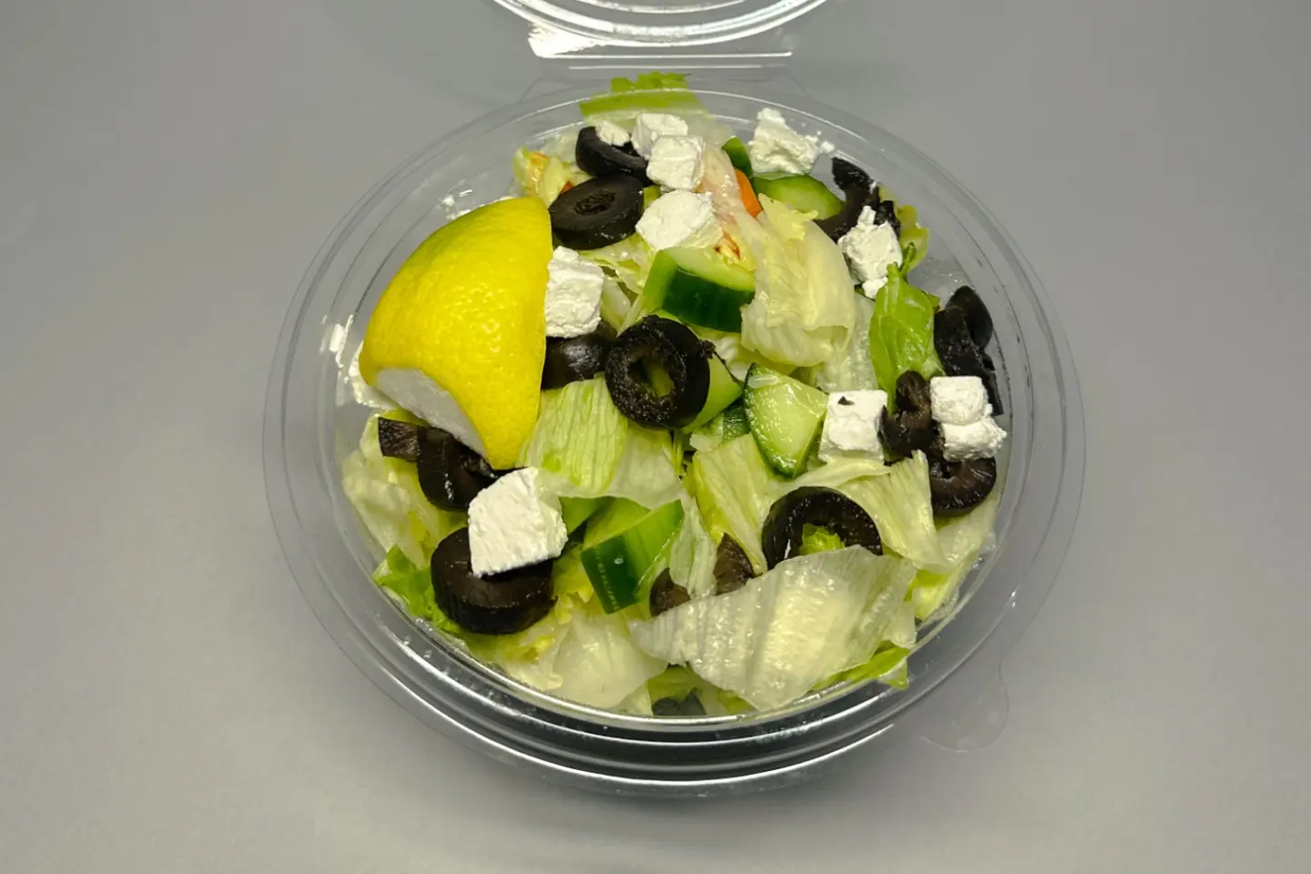 سلطة يوناني