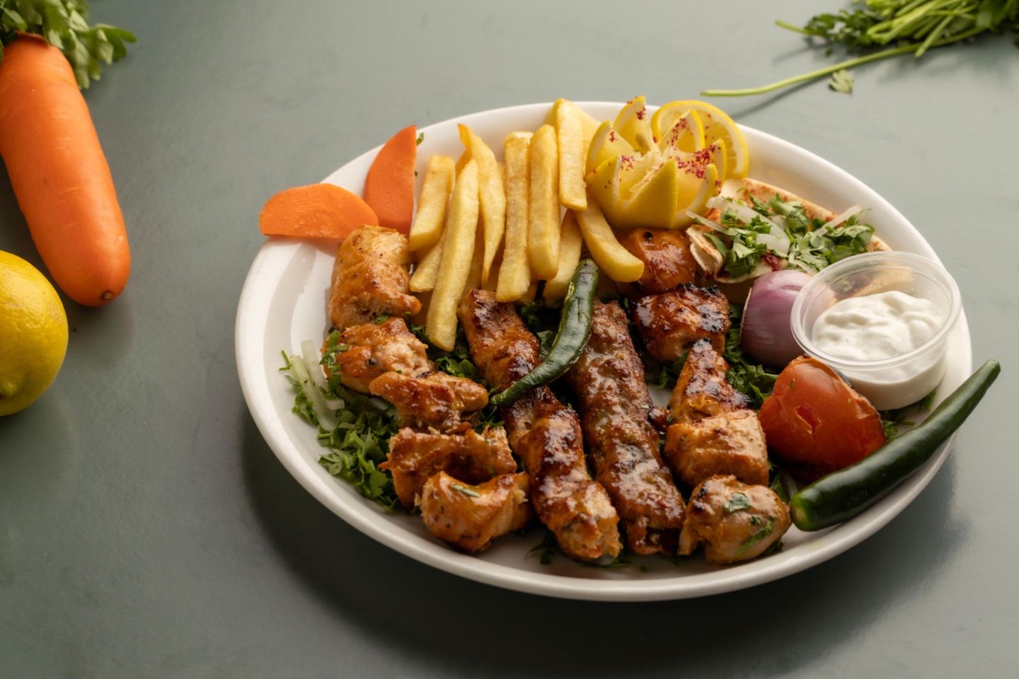 مشوي مشكل دجاج