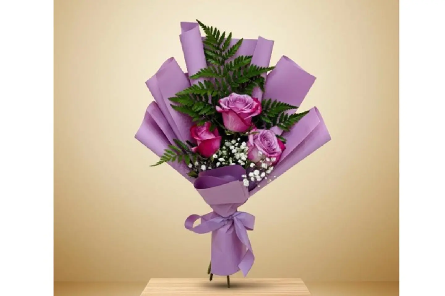 Three Roses With Accessories 344