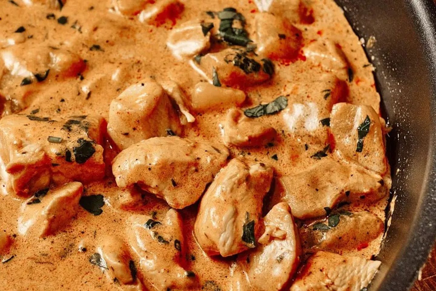 دجاج كريمة البابريكا