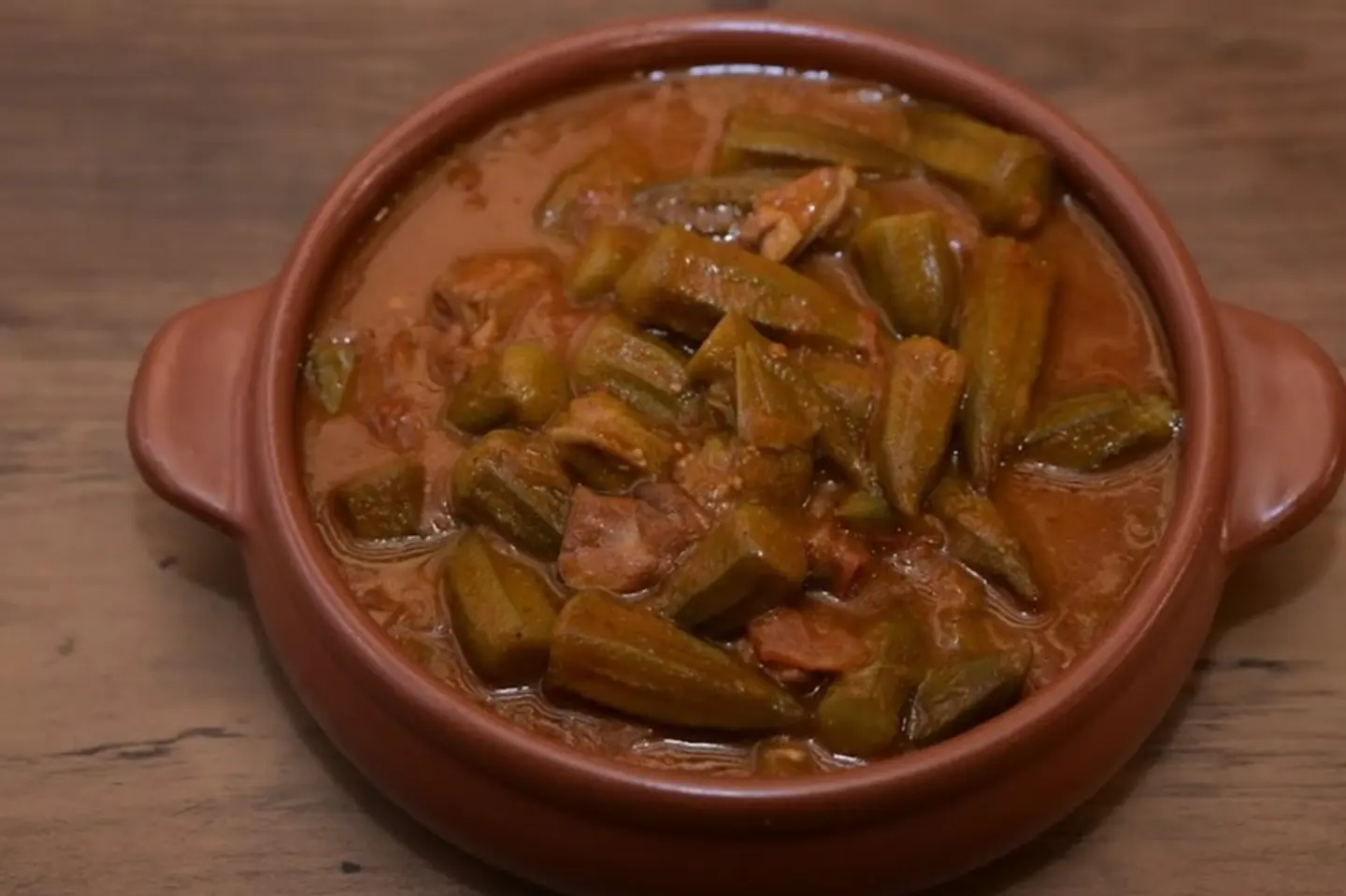 بامية بالفخار