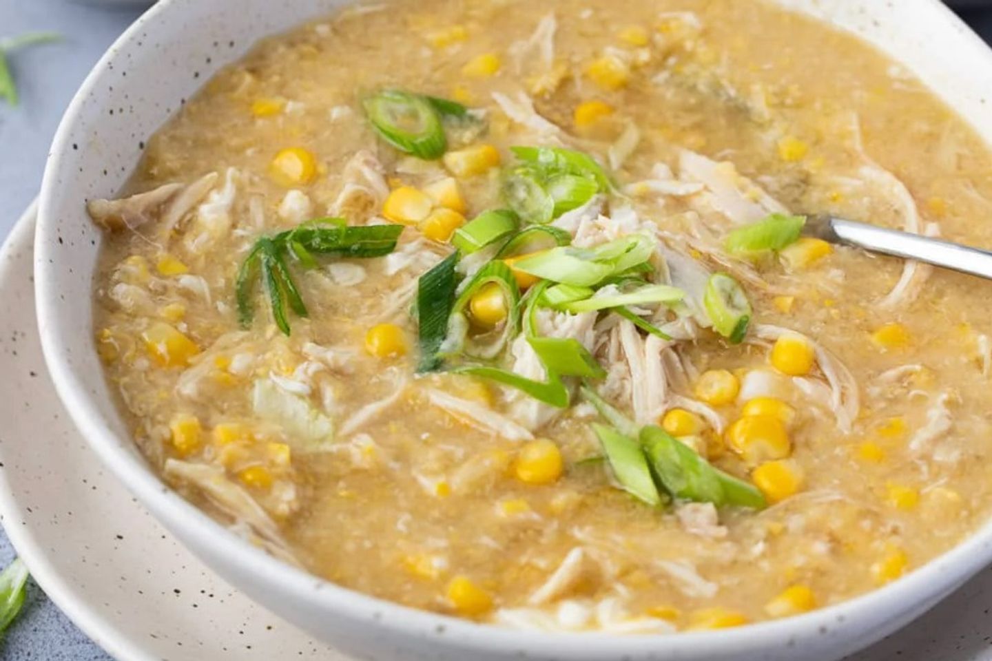 شوربة الدجاج مع الذرة