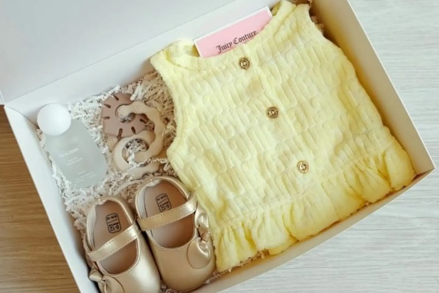 طقم أصفر جوسي كوتور