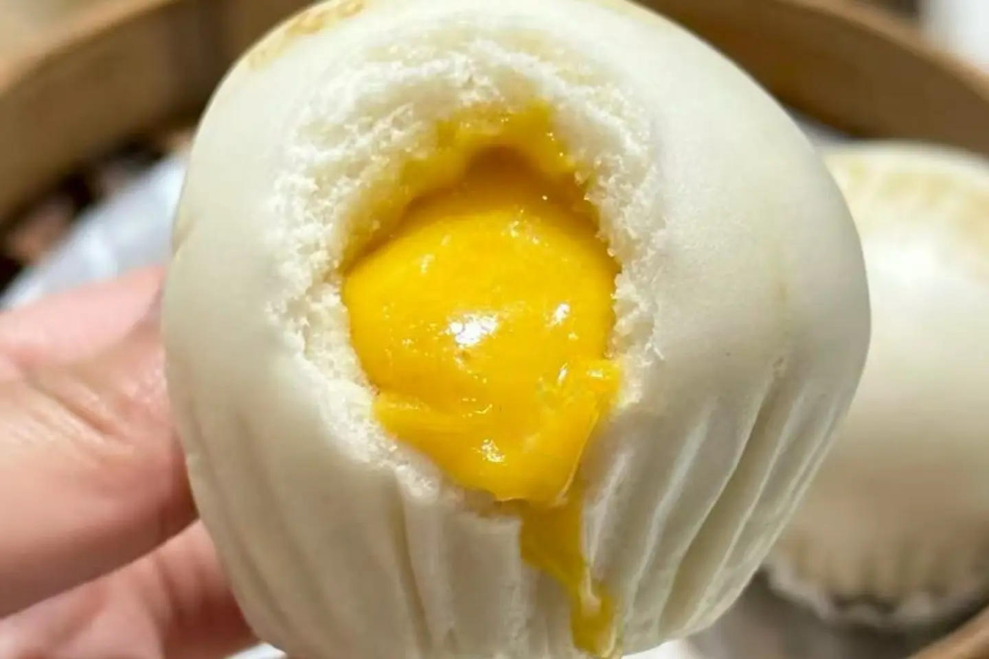 ٣ قطع من خبز اللافا