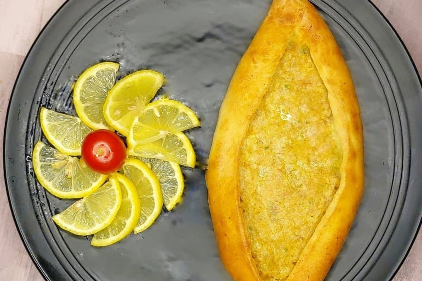 دجاج بالعجين