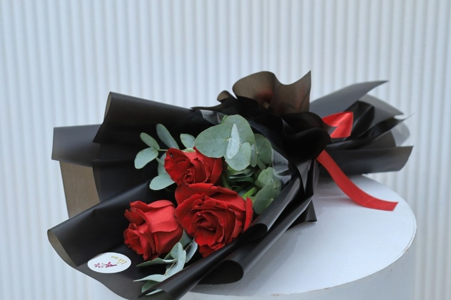 الباقه الحمراء