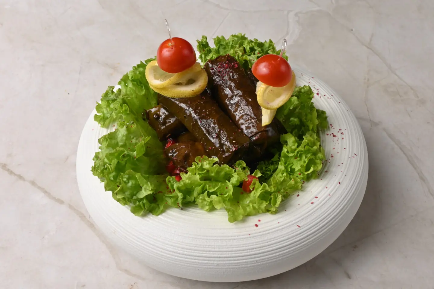 ورق عنب مع الرمان