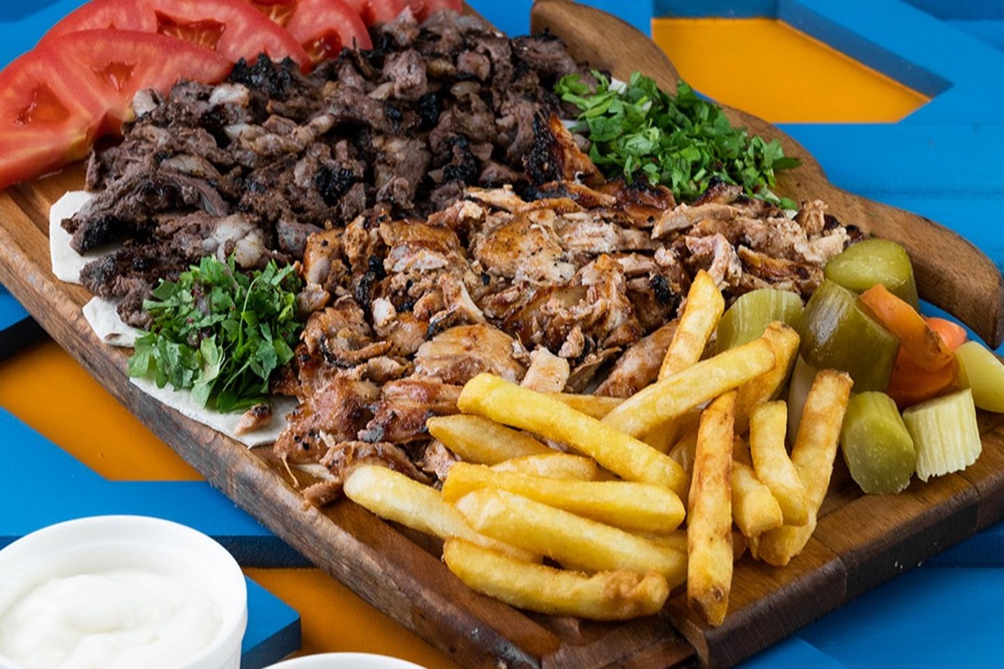 صحن شاورما دجاج ولحم