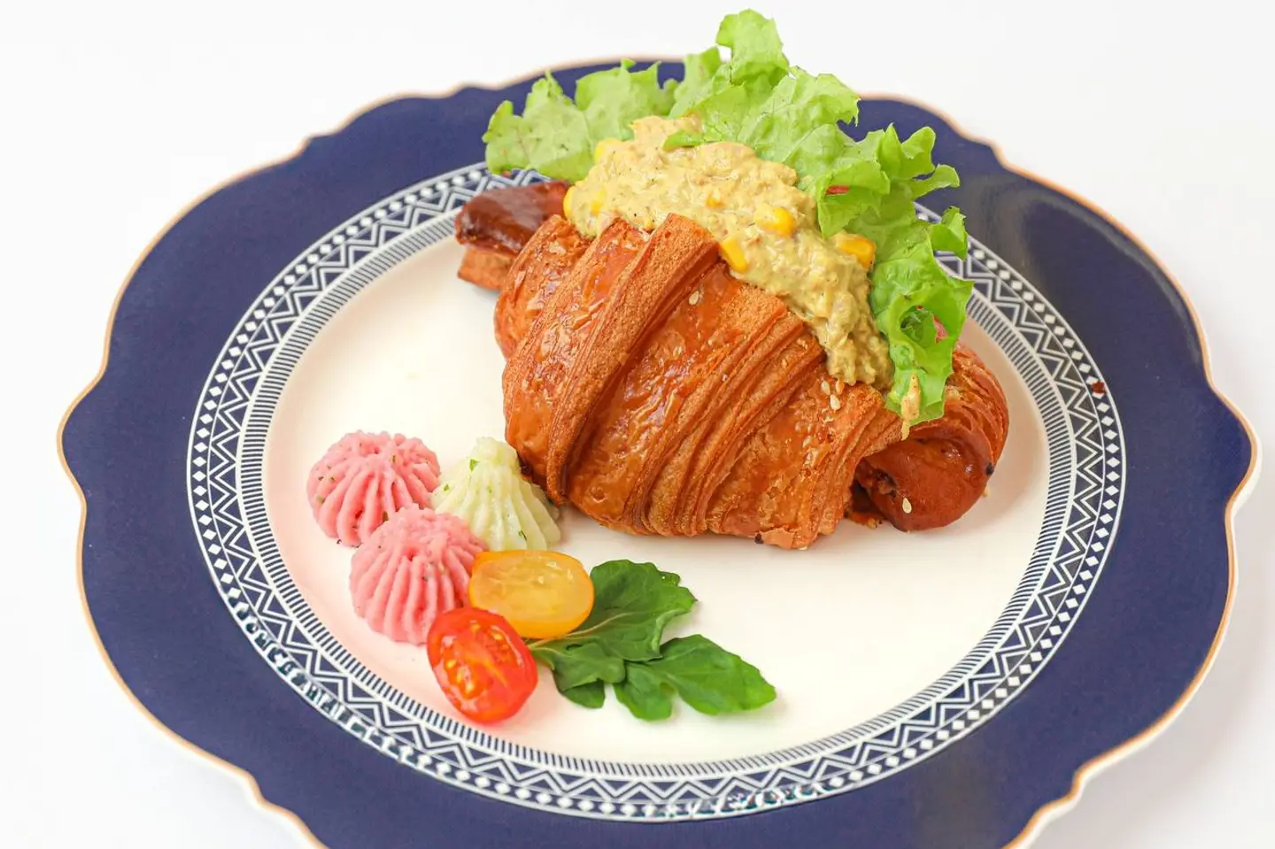 ساندوتش تونة