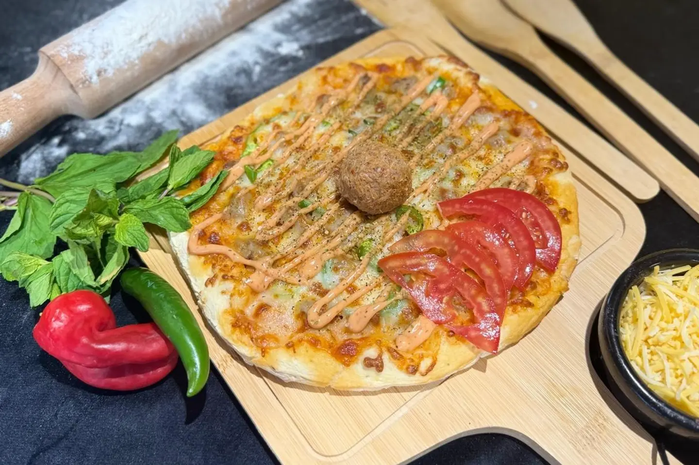 سجق أرمني وجبنة