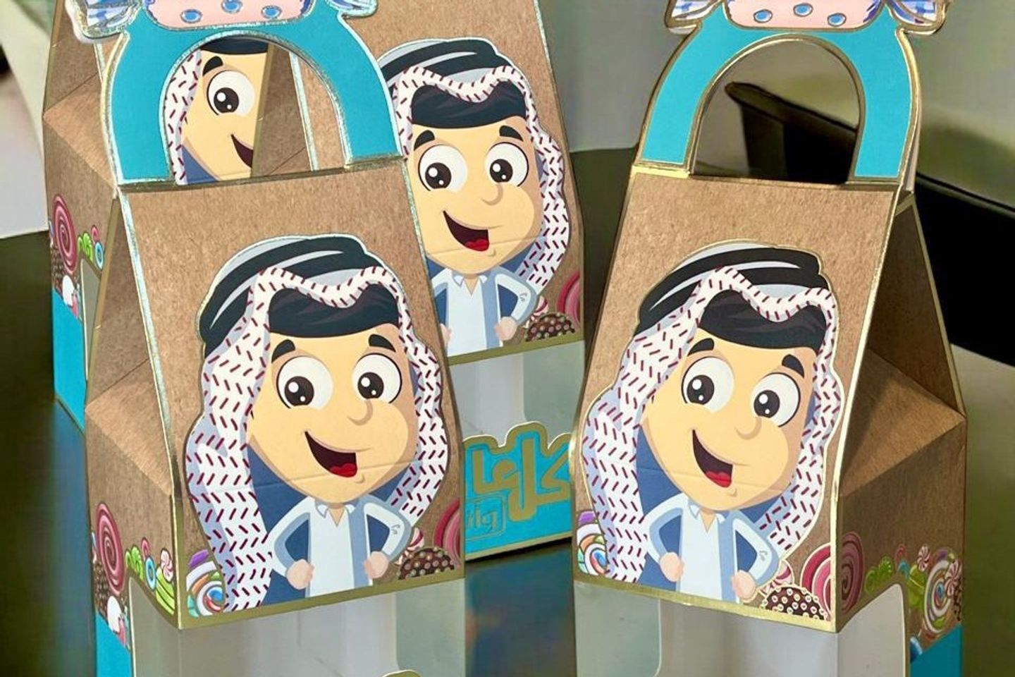 علب توزيعات عيد سعيد -٢