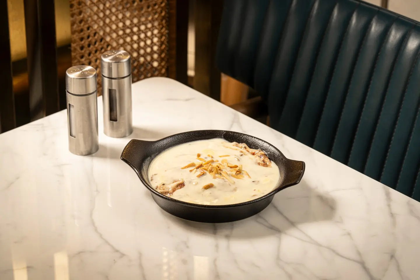 Chicken Kofta With Yogurt Sauce