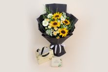 A Bouquet Of Lahn Al Ward And Luxurious Belgian Tulin Chocolate