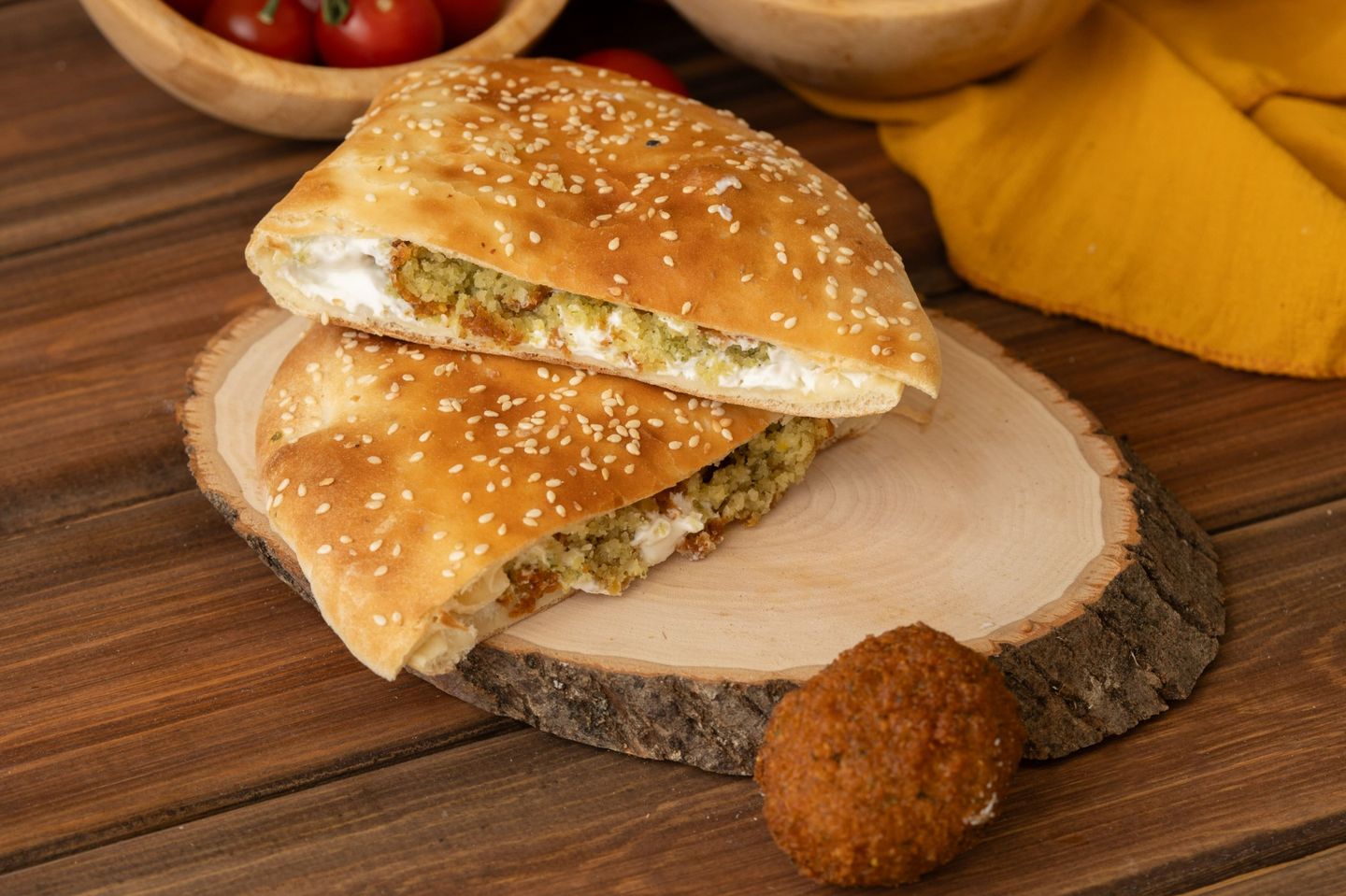 لبنة بالفلافل