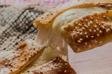 جبن موزريلا