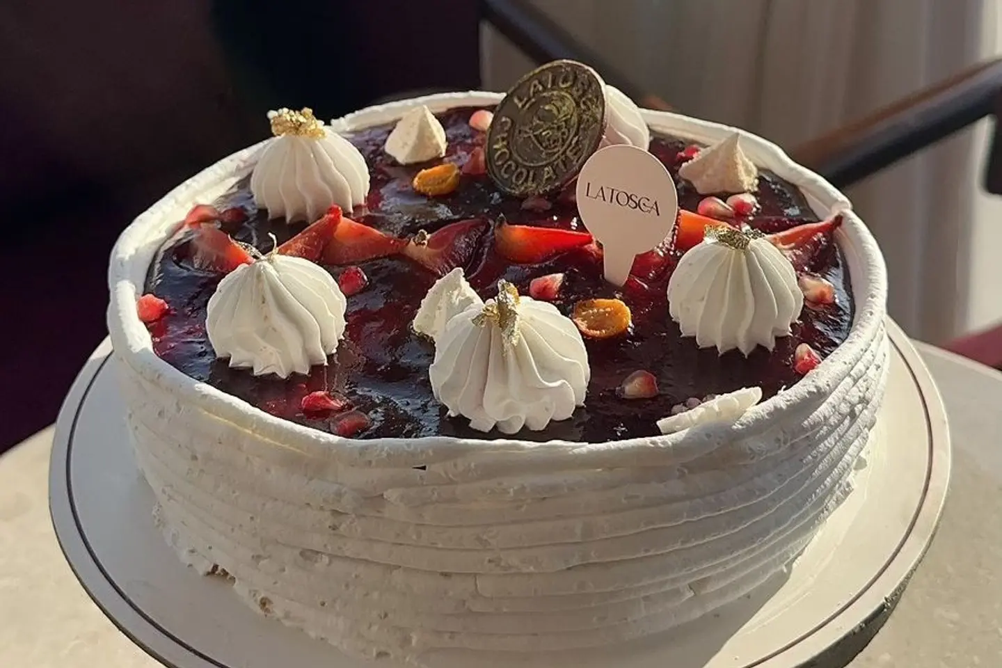 شورت كيك توت احمر - كبير