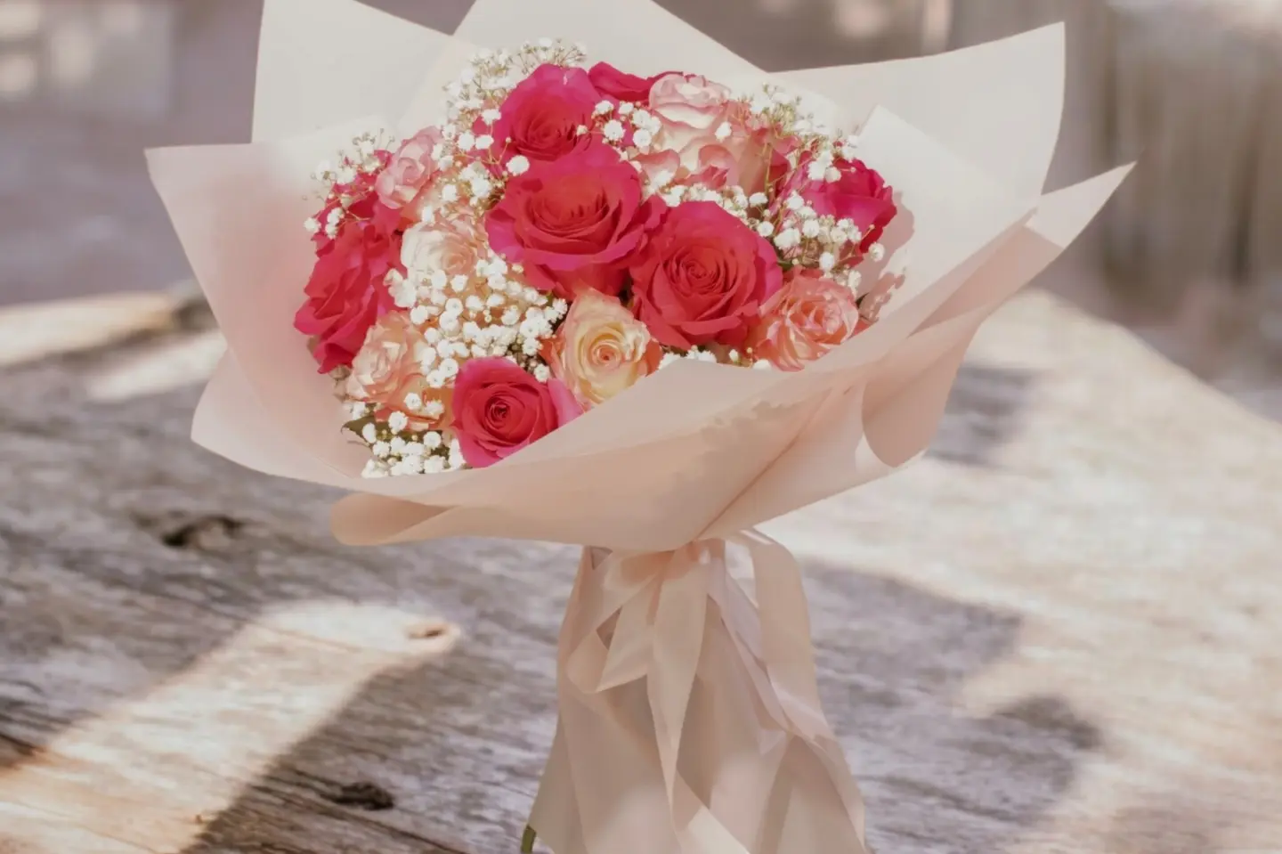 Bouquet Of Red And Pink Roses