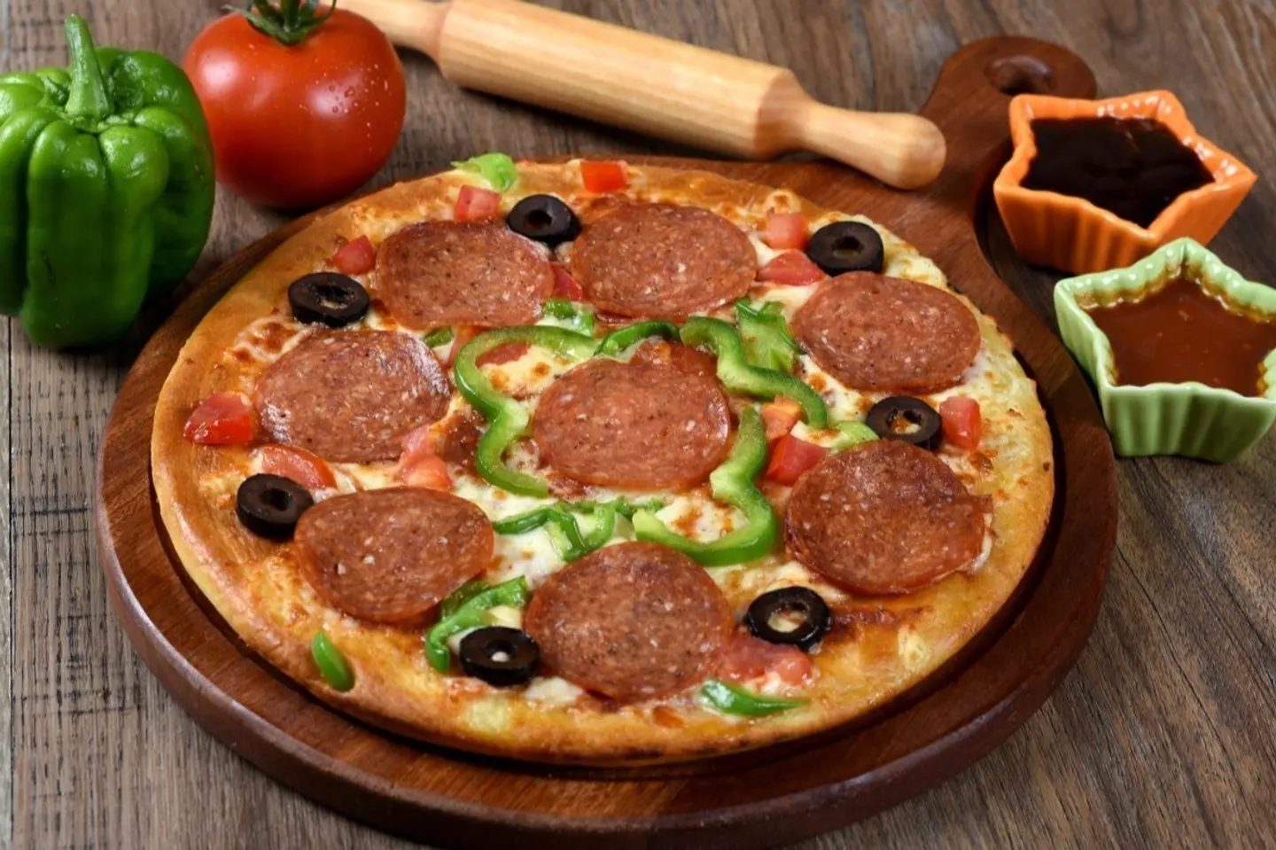 بيتزا بيبروني