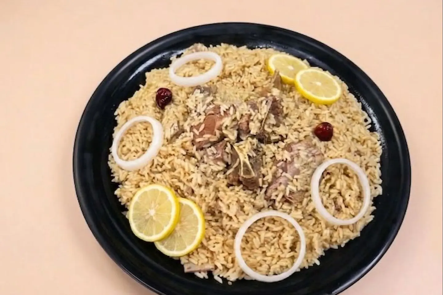 نفر مضغوط حاشي ابو بنت ابيض