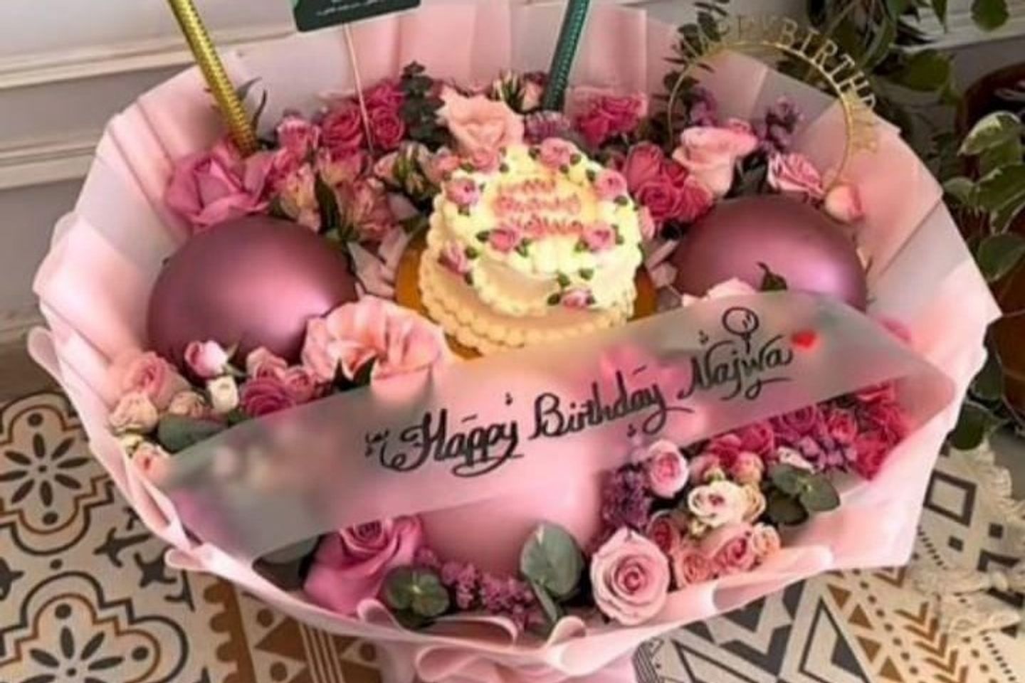 Cake Bouquet