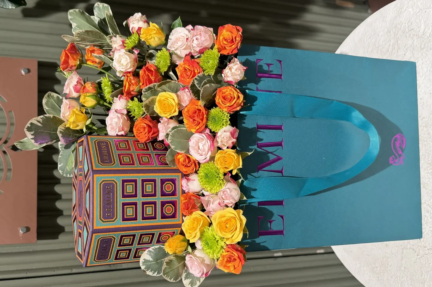 Chocolate Eremine Bites With Flowers