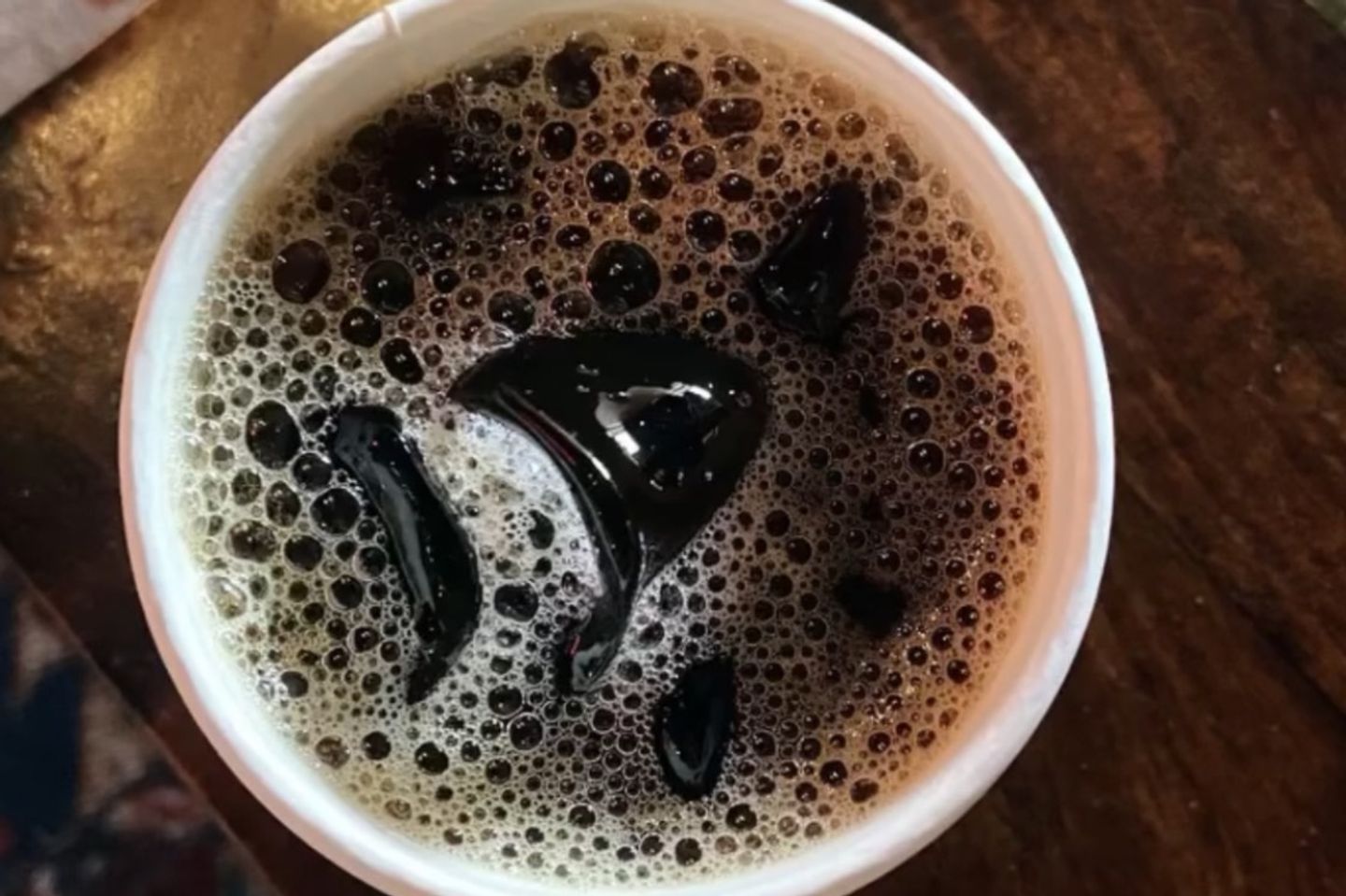 قهوة اليوم بارد صغير
