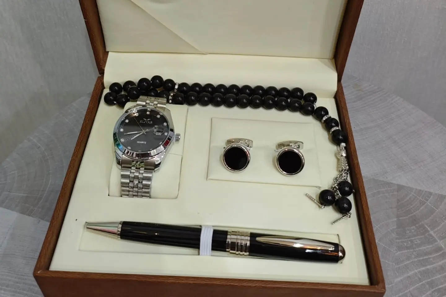 طقم ساعة رجالي