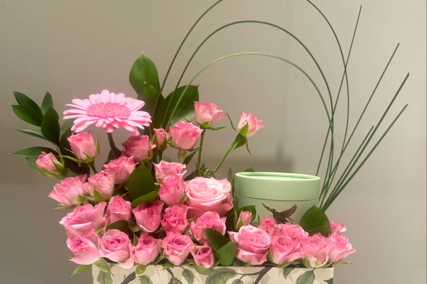 Anoush Chocolate With Roses