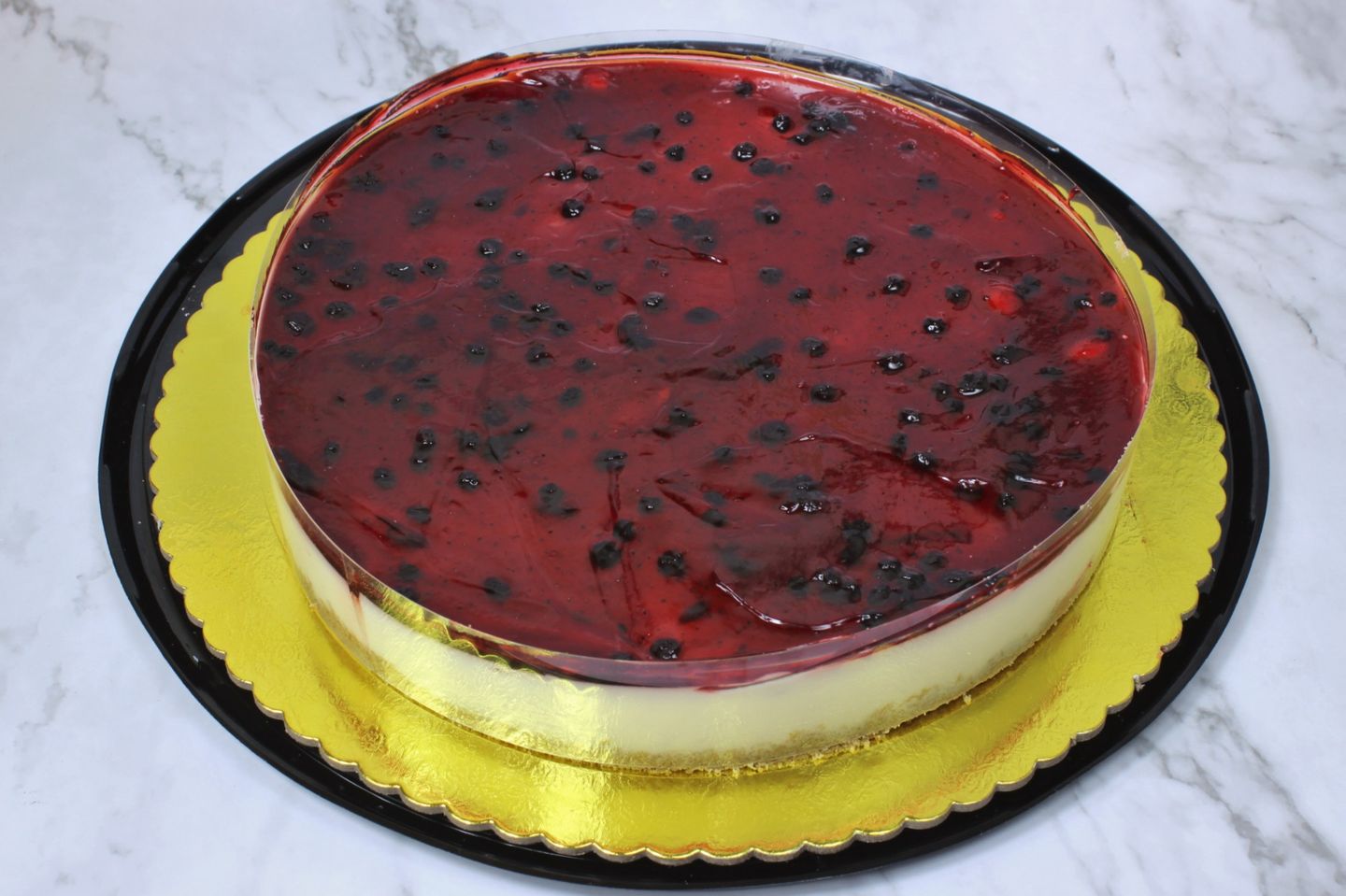 تشيز كيك توت وسط