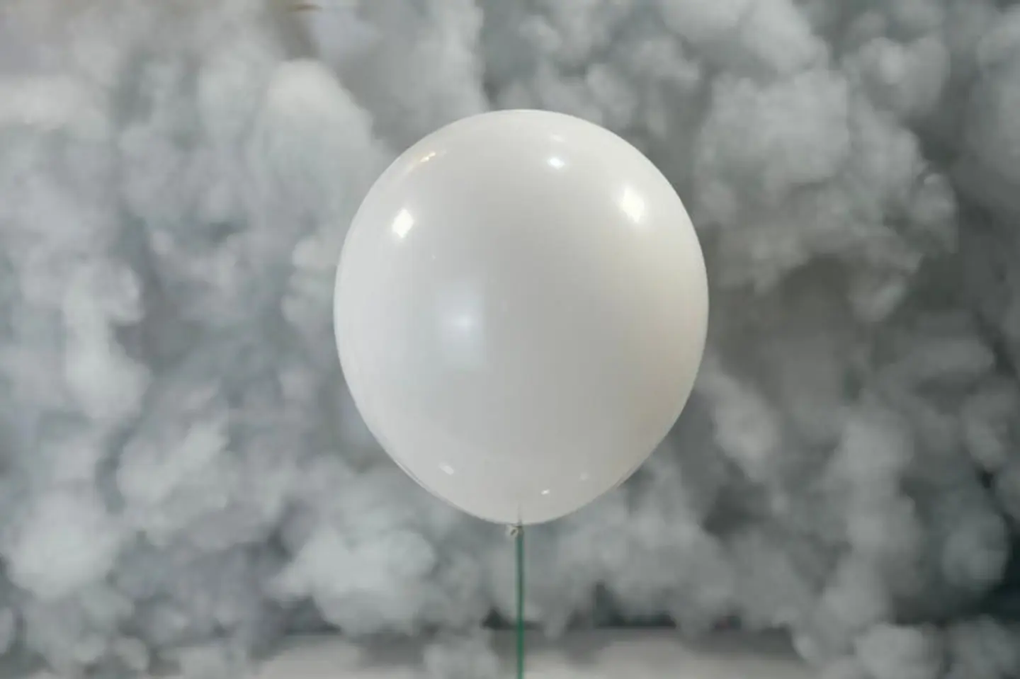 White Balloon