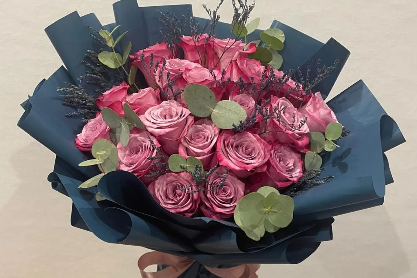 ١ باقه ورد موف