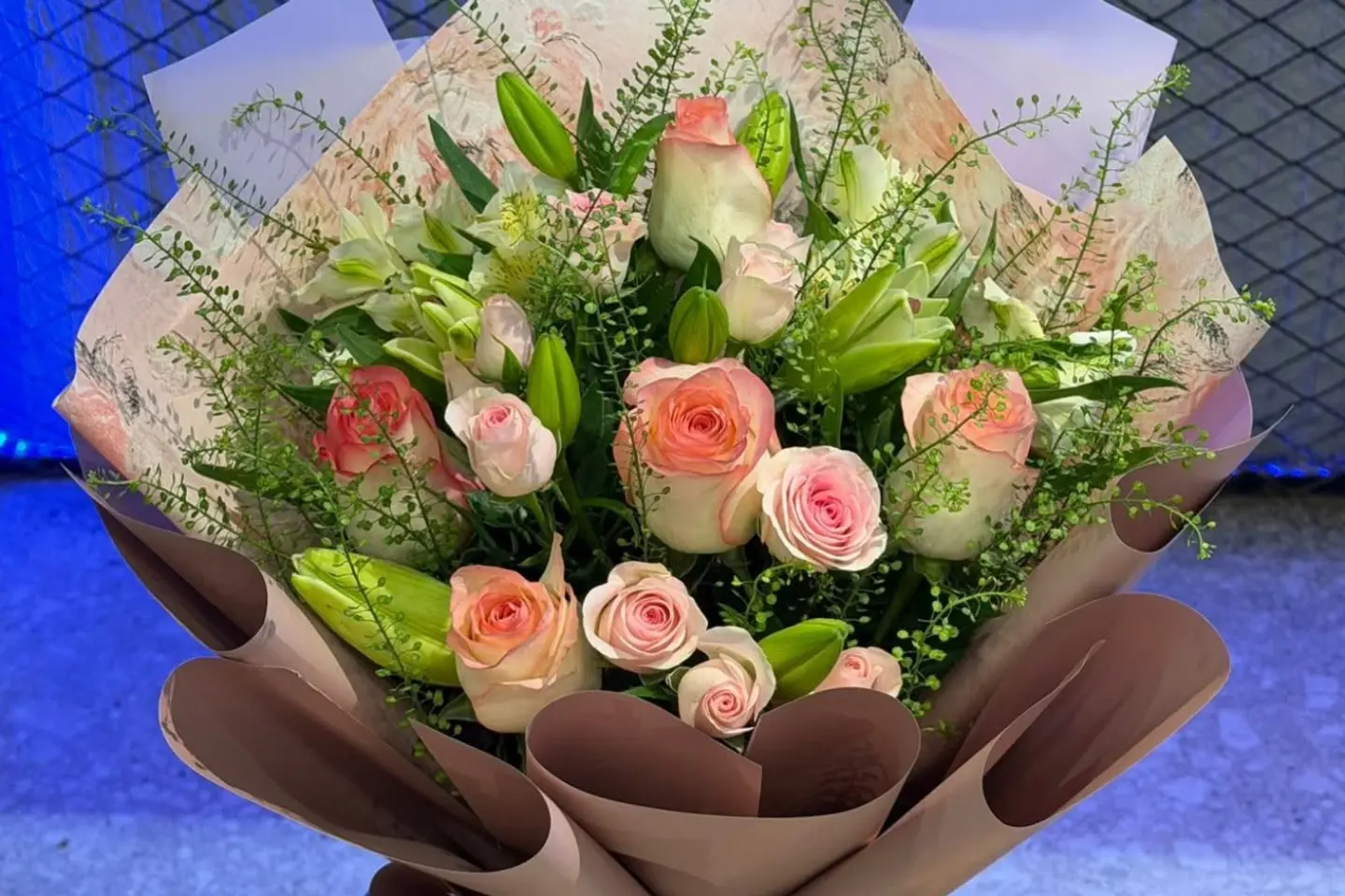 باقة زهور وردية