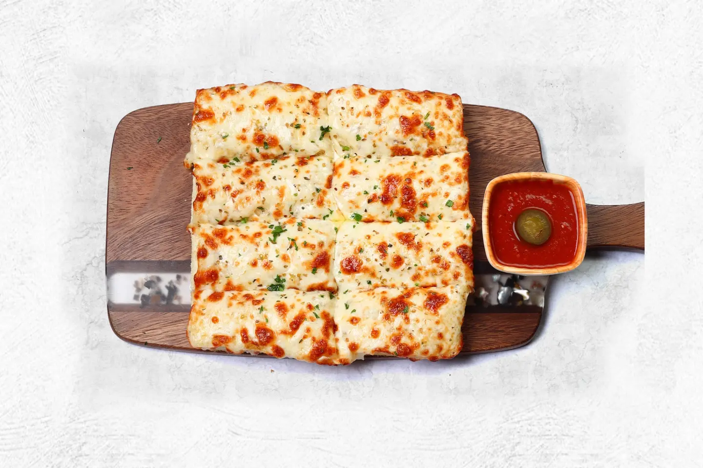 خبز بالثوم والجبن مع البيبروني