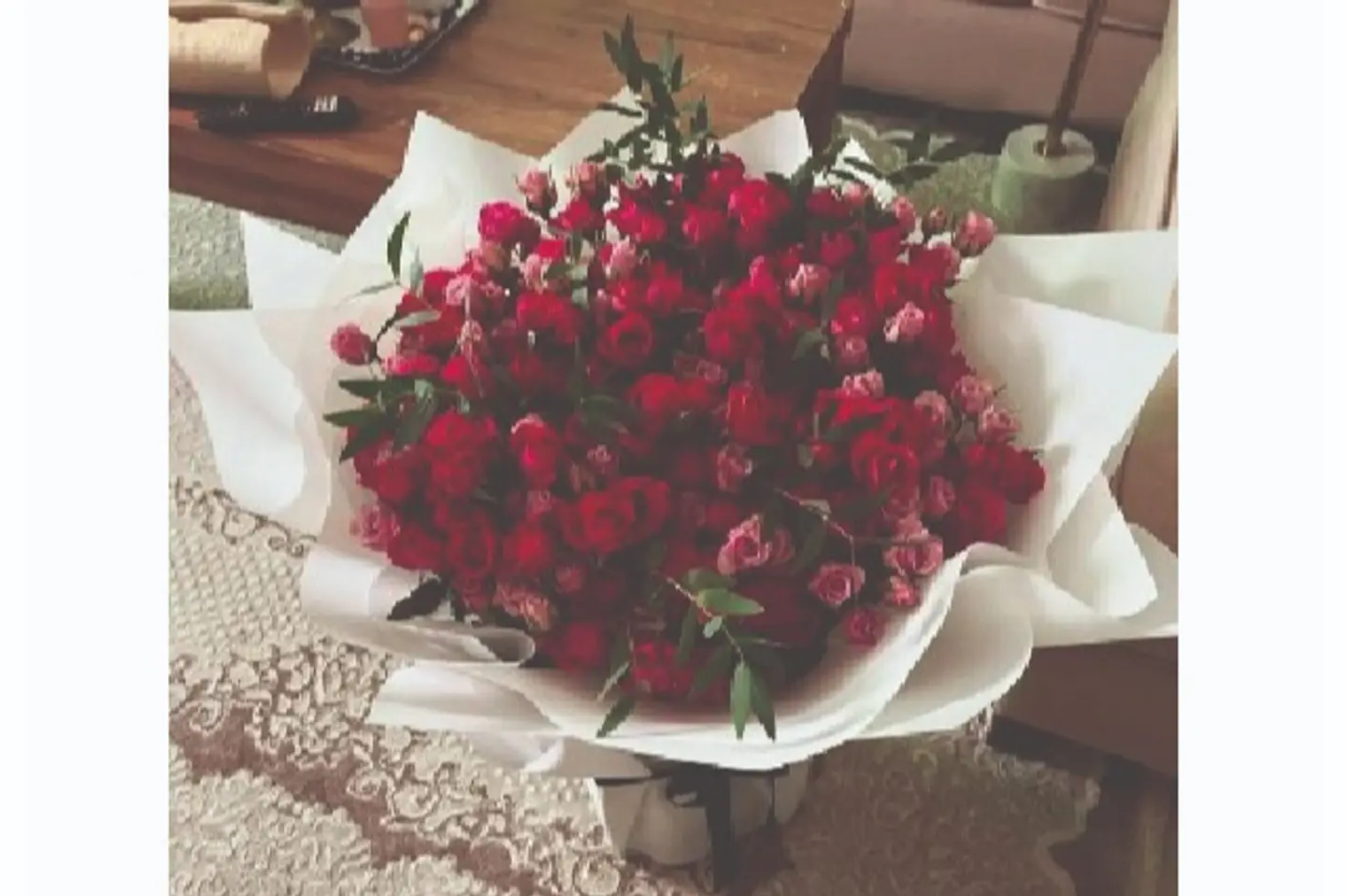 باقة ورد احمر ووردي