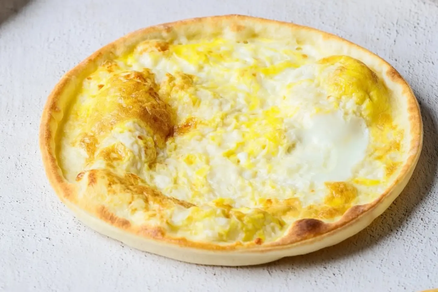 فطيرة بيض مسلوق شيدر