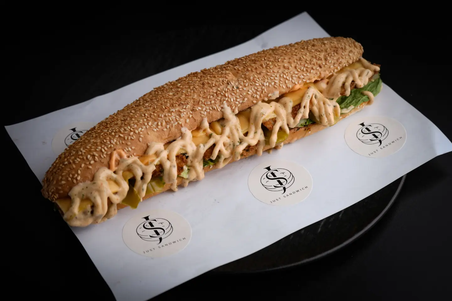 ساندوتش الدجاج المقرمش الحار