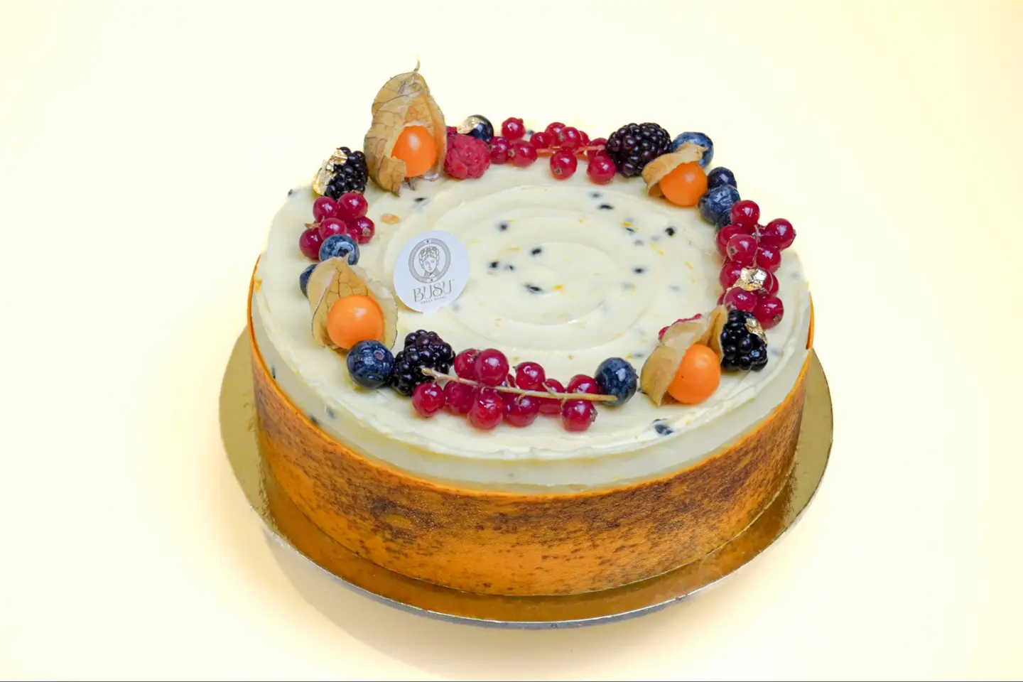 كيك باشن فروت