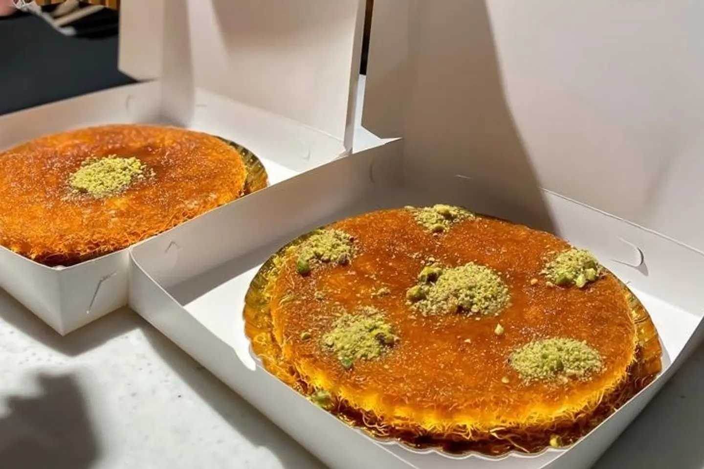 Cream With Cheese And Cream Combo - Cream With Cheese And Cream Combo Shellah